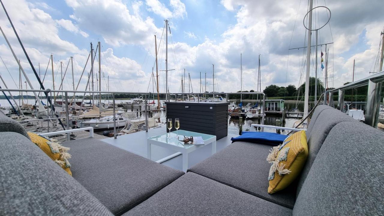 Hausboot Hilja Hotel Schleswig Exterior foto